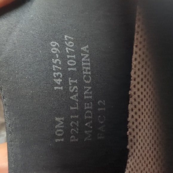 Shoes - Picture 6 of 6